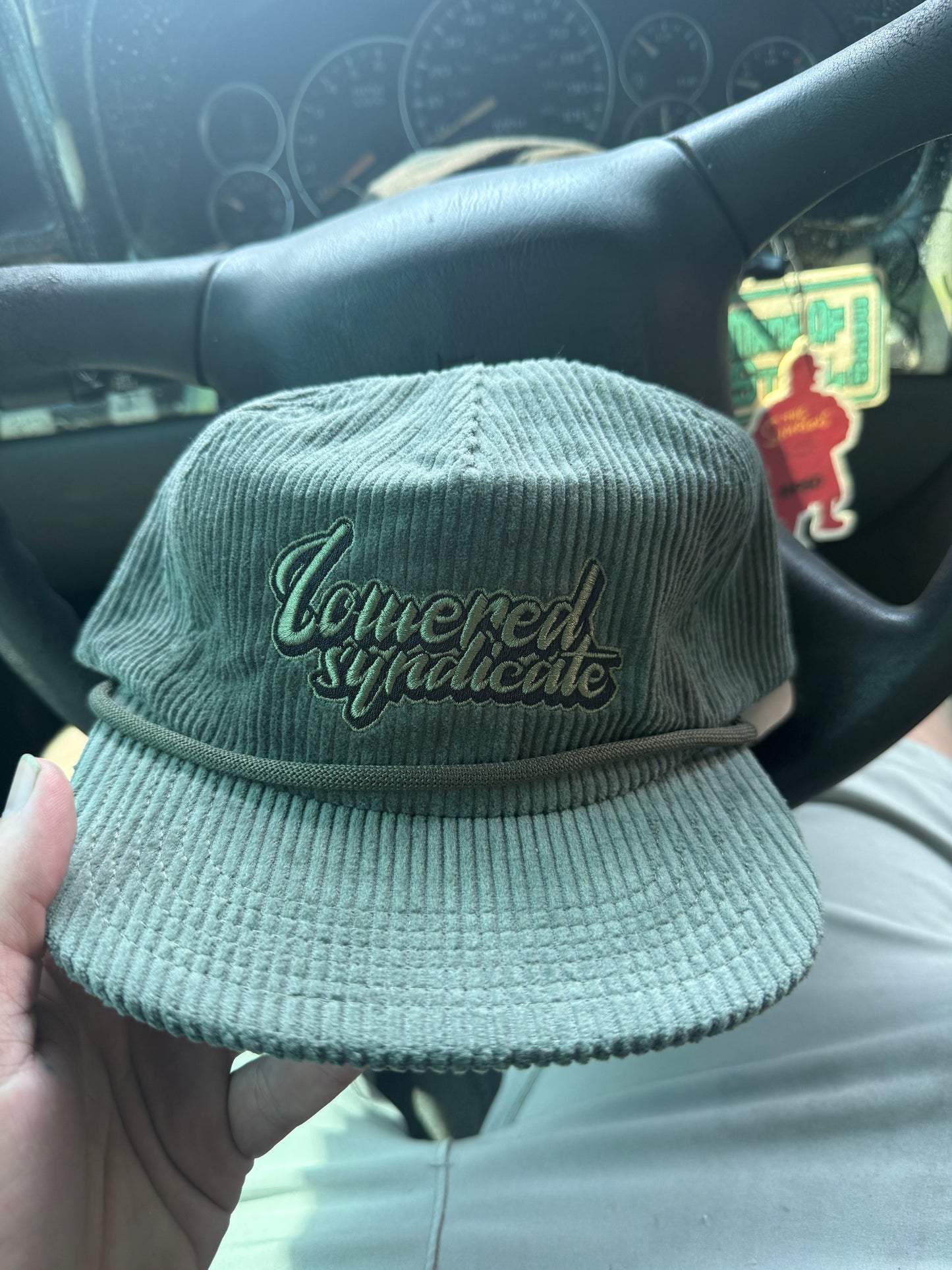 Corduroy snap back